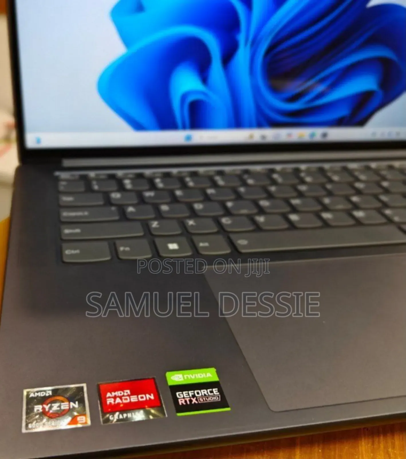 New Laptop Lenovo Yoga 7i 32GB AMD Ryzen 9 SSD 512GB