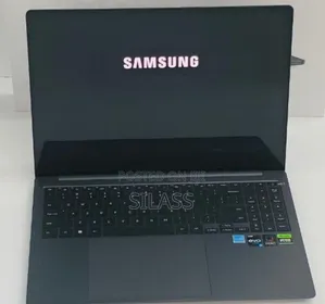 New Laptop Samsung 16GB Intel Core I7 SSD 1T