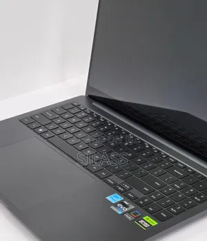New Laptop Samsung 16GB Intel Core I7 SSD 1T