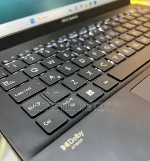 New Laptop Asus 16GB AMD Ryzen 5 SSD 512GB