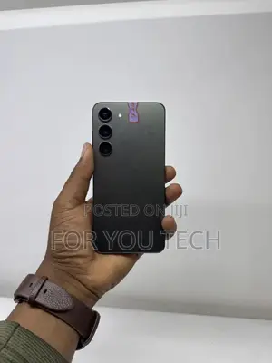 Photo - New Samsung Galaxy S23 128 GB