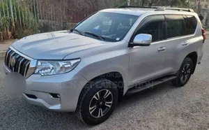 Toyota Land Cruiser Prado 2013 Silver