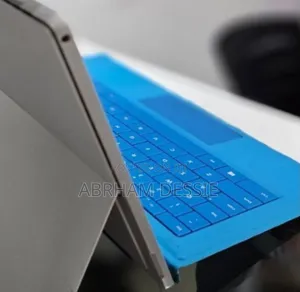 New Laptop Microsoft Surface Pro 7 8GB Intel Core I5 SSD 128GB
