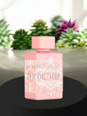 Photo - Lattafa Bade'e Al Oud Noble Blush Eau De Parfum