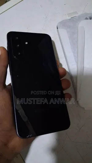 Photo - New Samsung Galaxy A26 256 GB Black