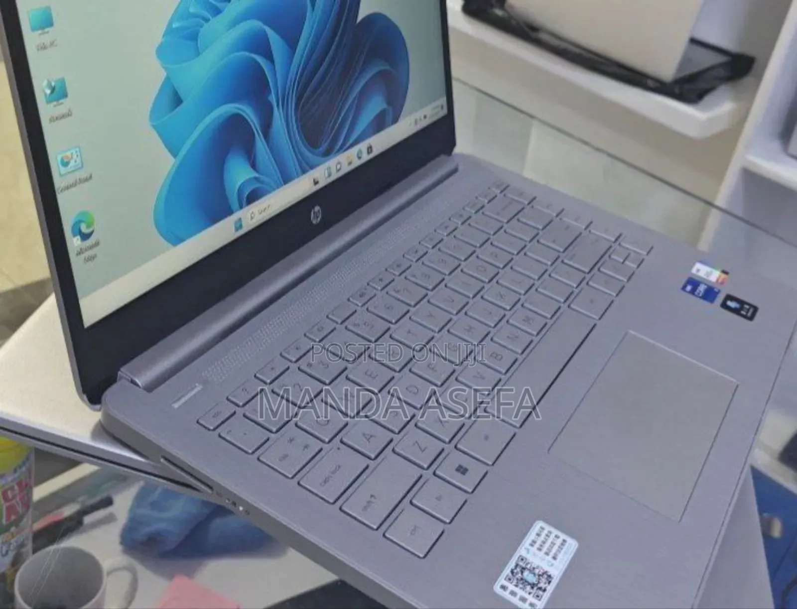 New Laptop HP Stream Notebook 8GB Intel Core I7 SSD 1T