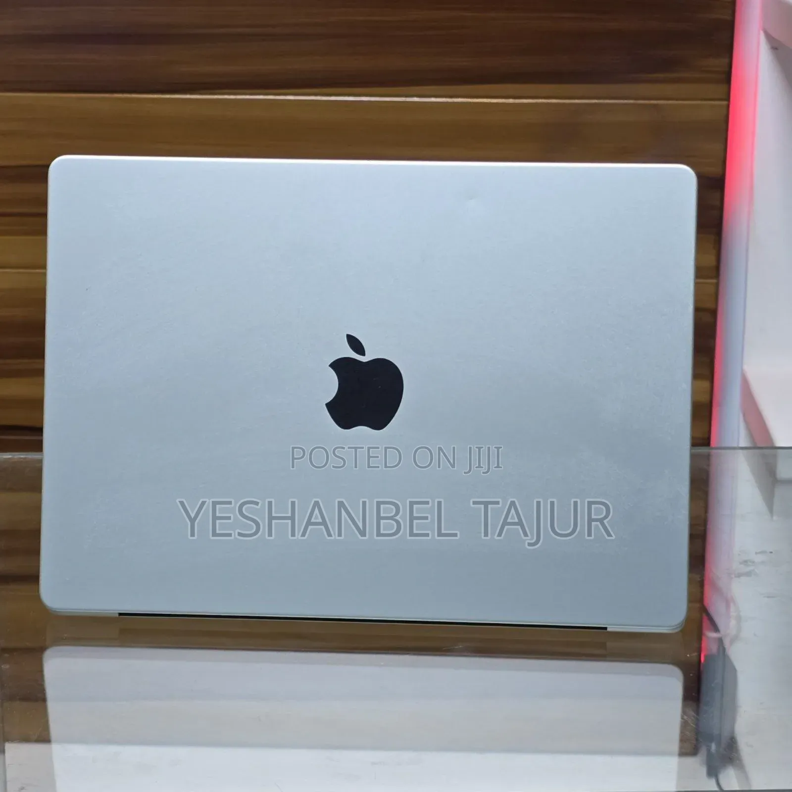 New Apple MacBook Pro Max 2023 M2 14-Inch 16GB Apple M3 SSD 512GB