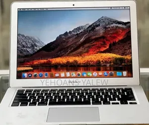 Photo - New Laptop Apple MacBook Air 2017 8GB Intel Core I7 SSD 256GB
