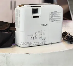 Epson Projector Model: Eb-X51 Has: Bag Remote