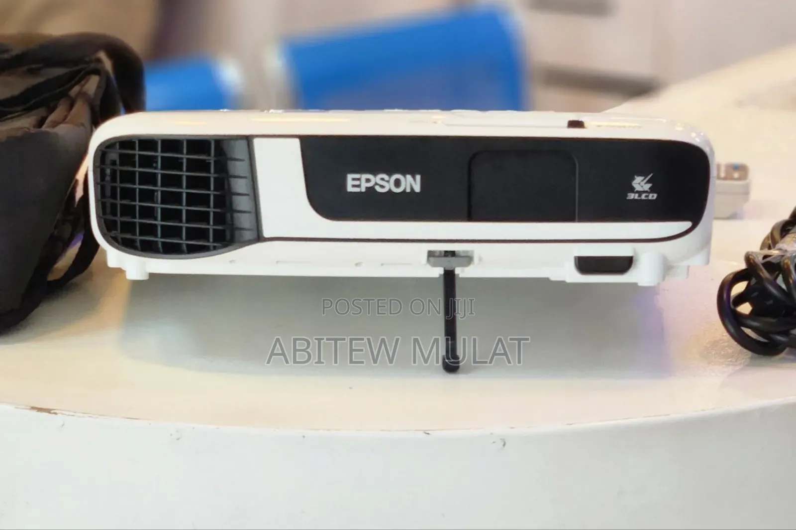 Epson Projector Model: Eb-X51 Has: Bag Remote