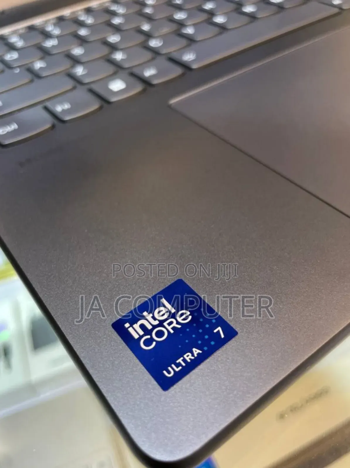 New Laptop Lenovo Yoga 7i 16GB Intel Core Ultra 7 SSD 1T