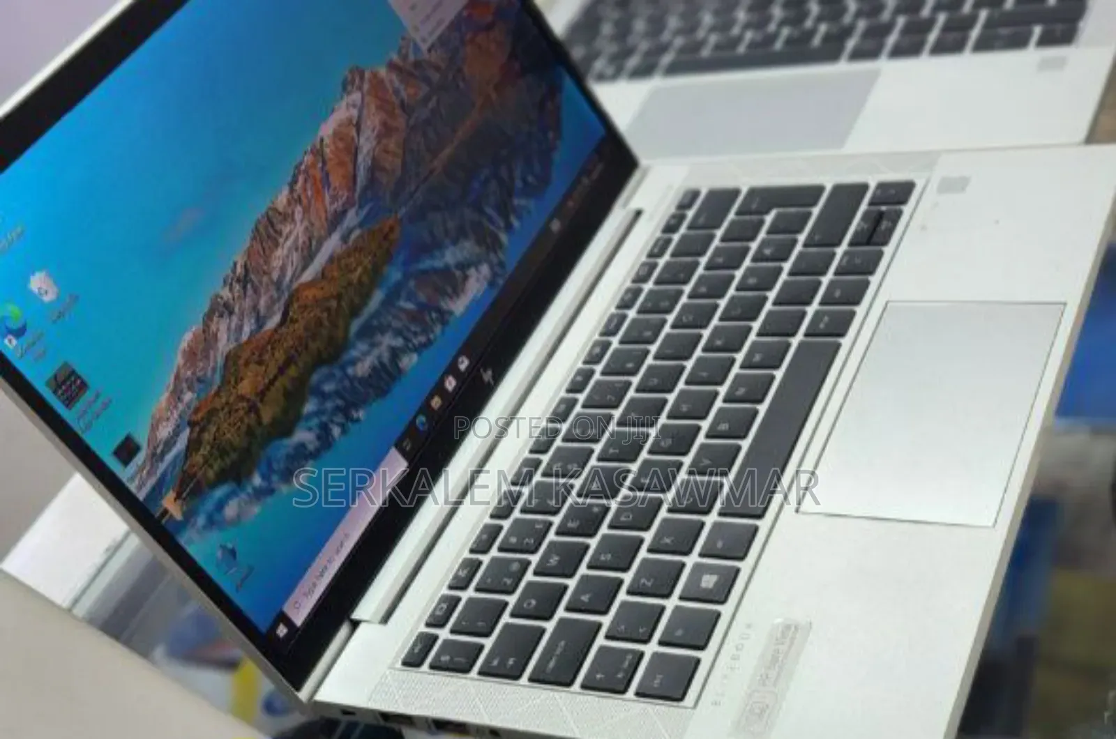 New Laptop HP EliteBook 820 16GB Intel Core I7 SSD 512GB