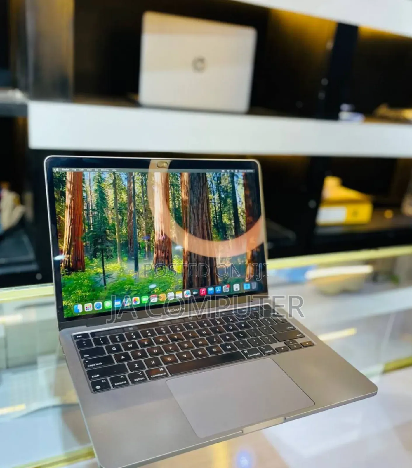 New Laptop Apple MacBook Pro M1 8GB Apple M1 Pro SSD 256GB in Bole ...