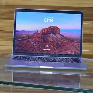 Photo - New Laptop Apple MacBook Pro M1 8GB Apple M2 SSD 256GB