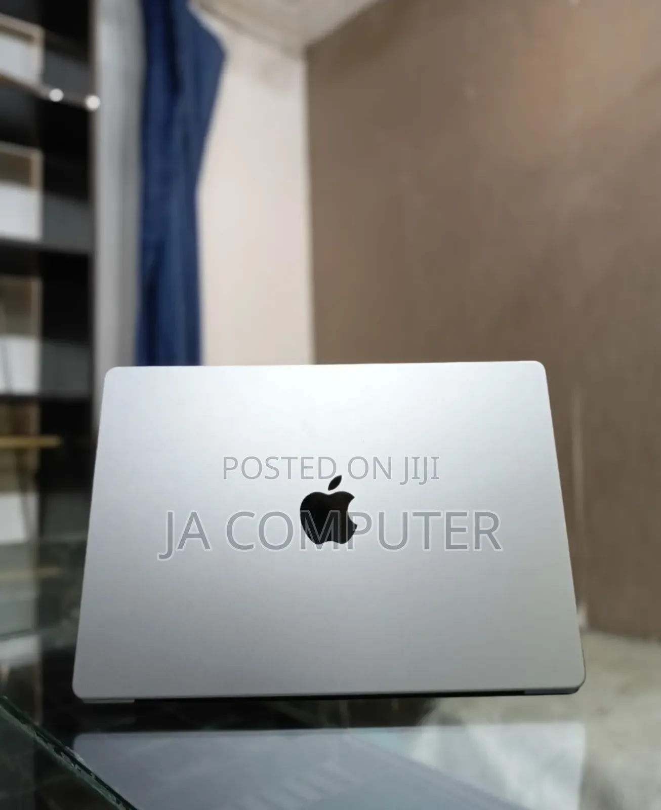 New Laptop Apple MacBook Pro M1 16GB Apple M1 Pro SSD 512GB