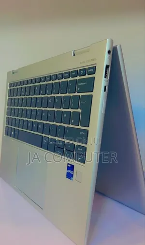 New Laptop HP EliteBook 830 32GB Intel Core I7 SSD 512GB