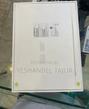 Photo - New Laptop Apple MacBook Pro M1 16GB Apple M3 SSD 4T