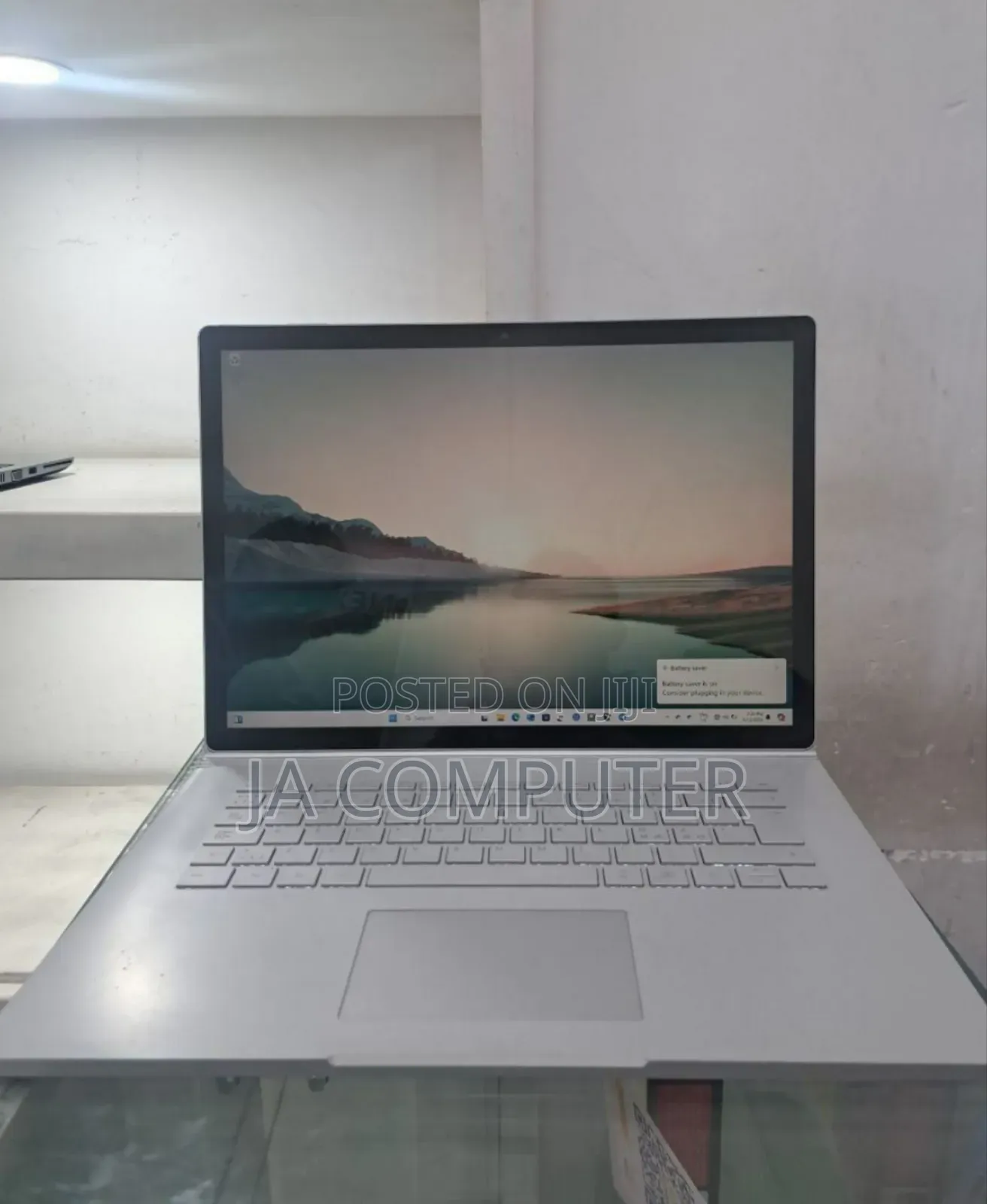 New Laptop Microsoft Surface Book 2 16GB Intel Core I7 SSD 256GB