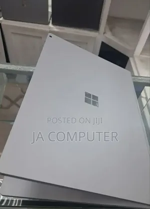 New Laptop Microsoft Surface Book 2 16GB Intel Core I7 SSD 256GB
