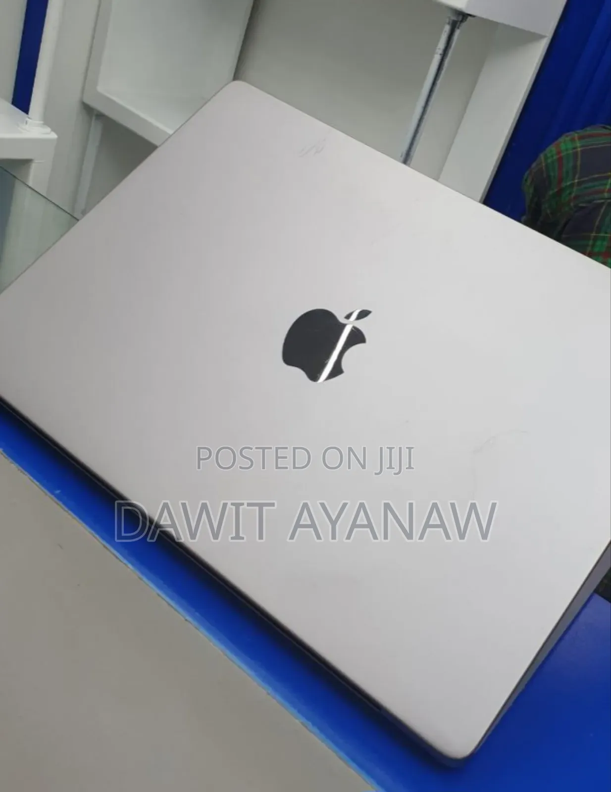 New Laptop Apple MacBook Pro M1 32GB Apple M1 Pro SSD 512GB