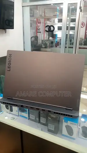 New Laptop Lenovo Legion 5 16GB AMD Ryzen 7 SSD 1T