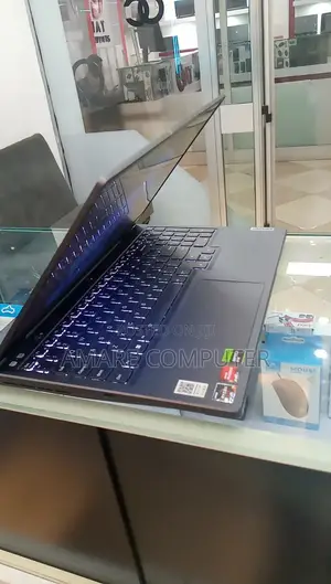 New Laptop Lenovo Legion 5 16GB AMD Ryzen 7 SSD 1T