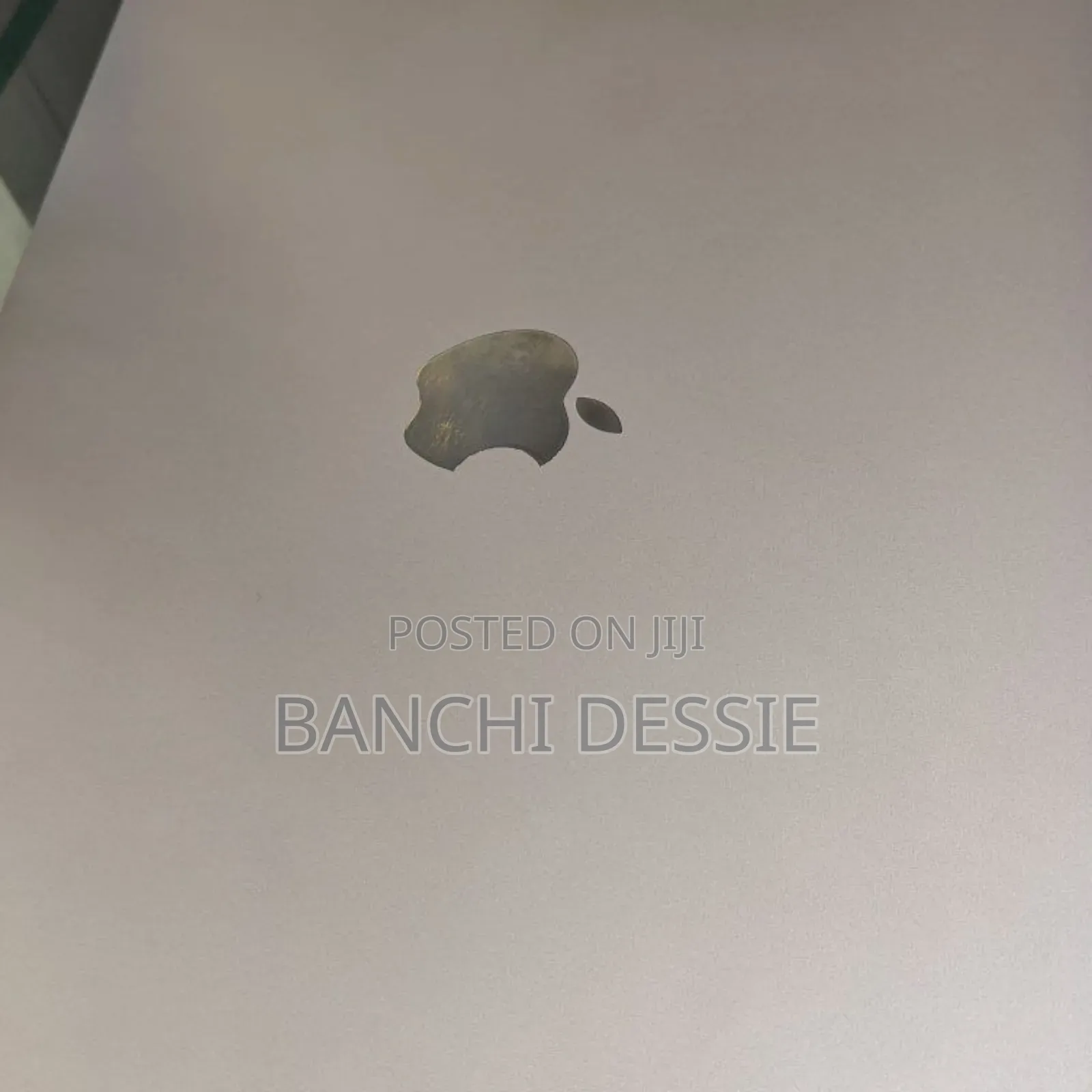 New Laptop Apple MacBook Pro M1 8GB Apple M1 Pro SSD 256GB