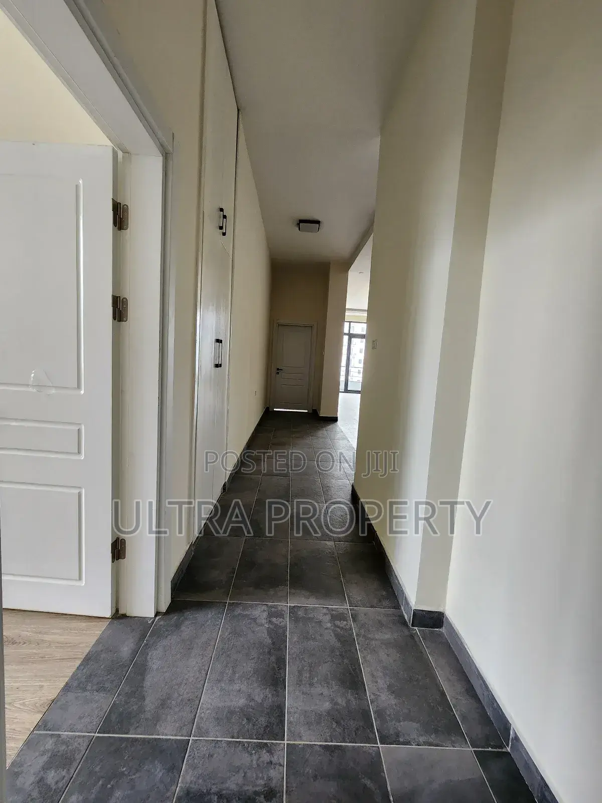 3bdrm Apartment in Bole for sale