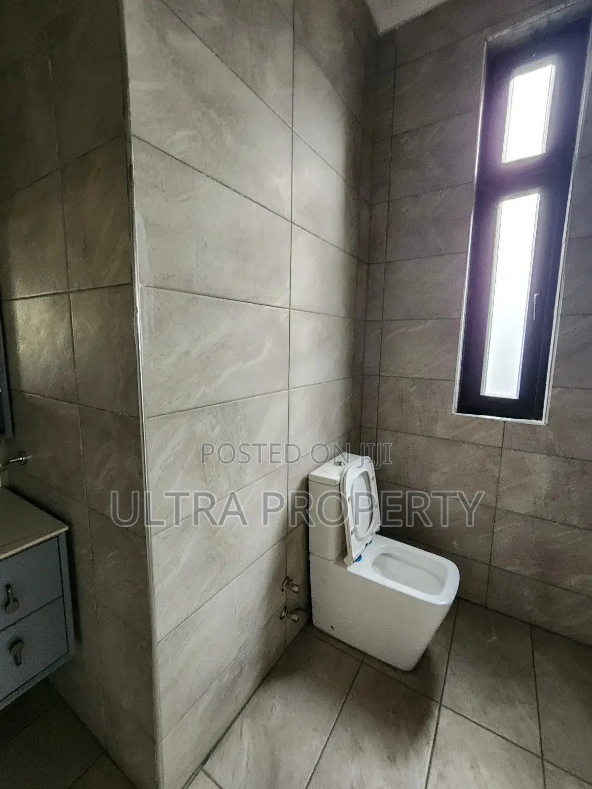 3bdrm Apartment in Bole for sale