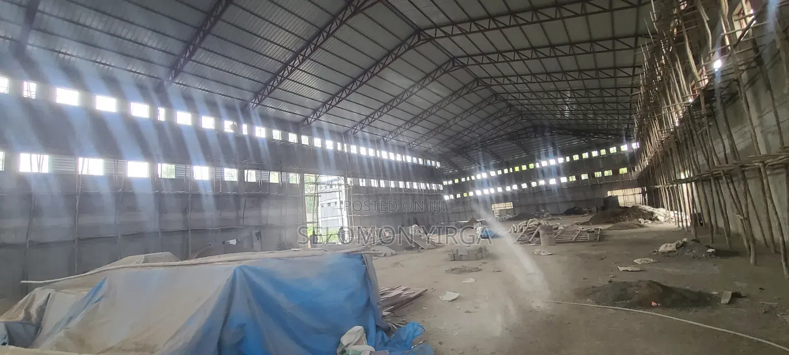 የሚሸጥ Warehouse for Sale