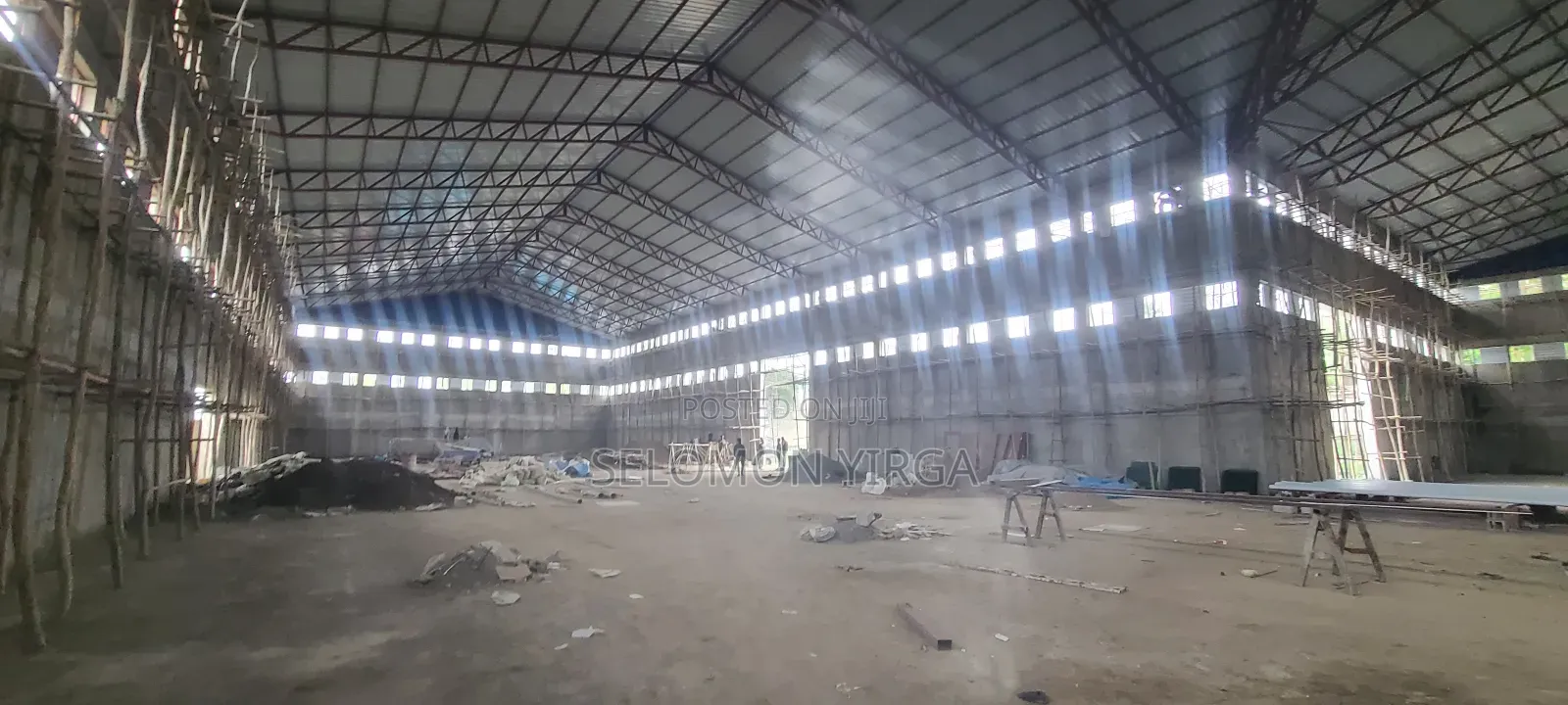 የሚሸጥ Warehouse for Sale