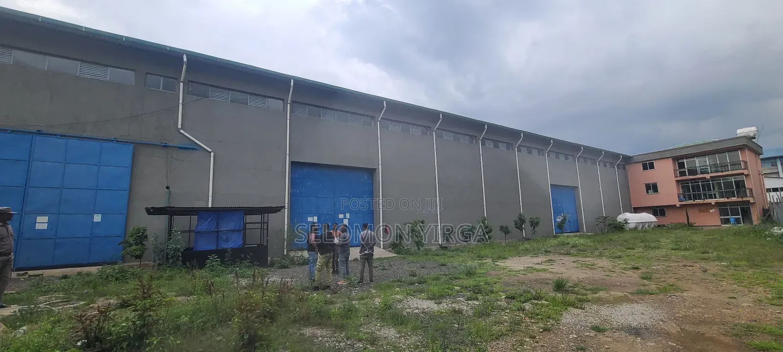 For Sale Warehouse የማሸጥ