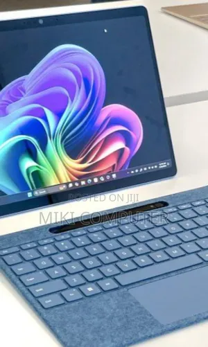 Photo - New Laptop Microsoft Surface Pro 10 16GB SSD 512GB