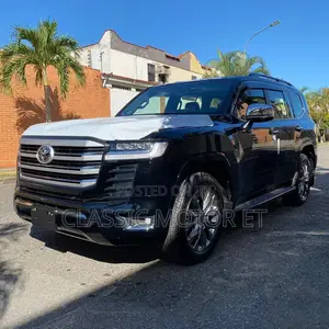 New Toyota Land Cruiser 2022 Black