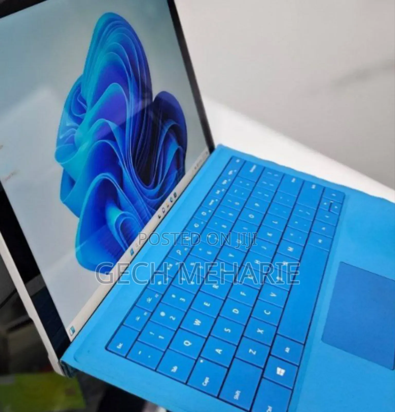 New Laptop Microsoft Surface Pro 7 8GB Intel Core I5 SSD 128GB