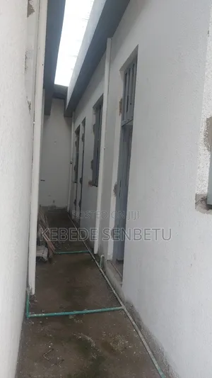 3bdrm House in Oromia, East Shewa for sale