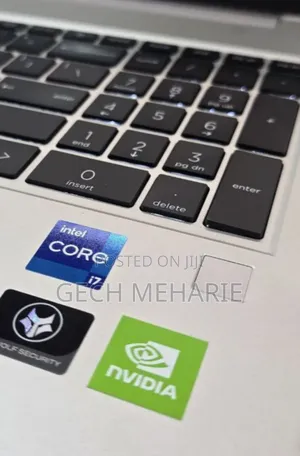 Photo - New Laptop HP ProBook 440 G9 16GB Intel Core I7 SSD 1T