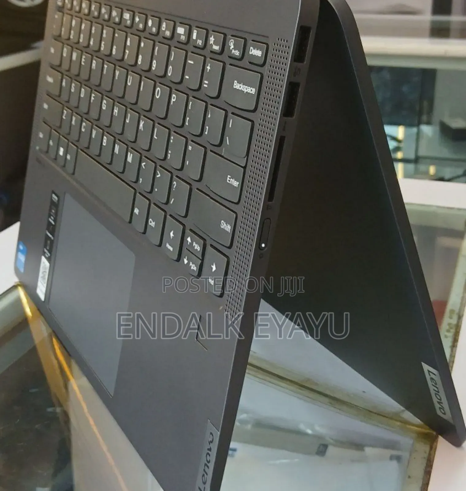 New Laptop Lenovo 8GB Intel Core I3 SSD 256GB