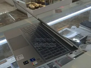 New Laptop HP Pavilion 15 16GB Intel Core I5 SSD 1T