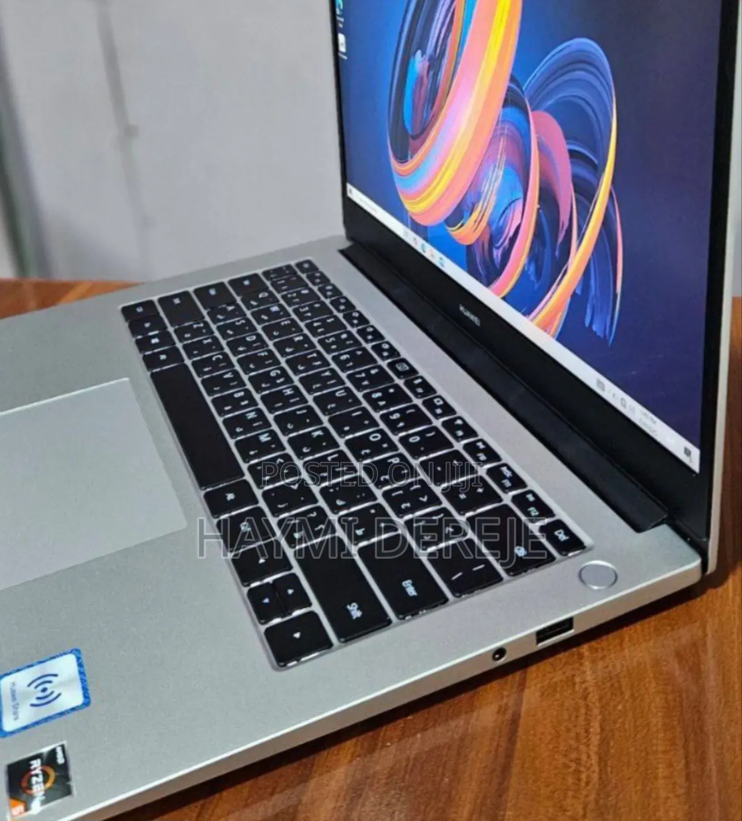 New Laptop Huawei MateBook 13 WRT-W19E 8GB Intel Core I5 SSD 512GB