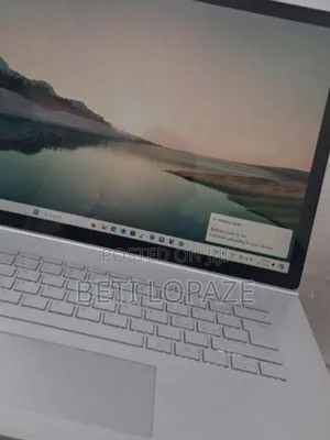 Photo - New Laptop Microsoft Surface 16GB Intel Core I7 SSD 256GB