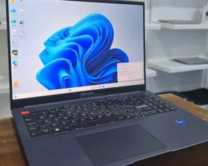 New Laptop Asus VivoBook 15 X505BA 20GB Intel Core I7 SSD 512GB