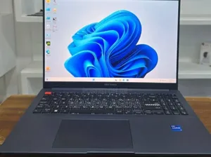 New Laptop Asus VivoBook 15 X505BA 20GB Intel Core I7 SSD 512GB