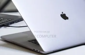 Photo - New Laptop Apple MacBook Pro 2019 32GB Intel Core I9 SSD 1T