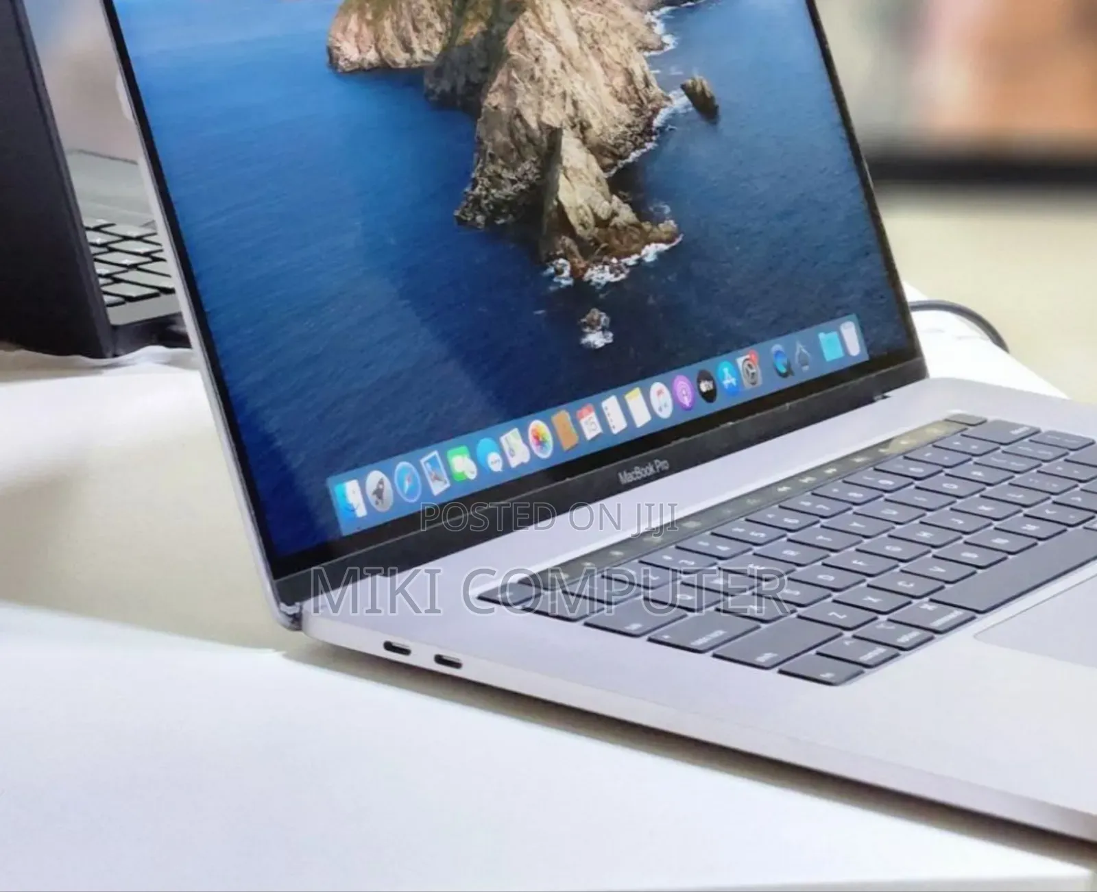 New Laptop Apple MacBook Pro 2019 32GB Intel Core I9 SSD 1T