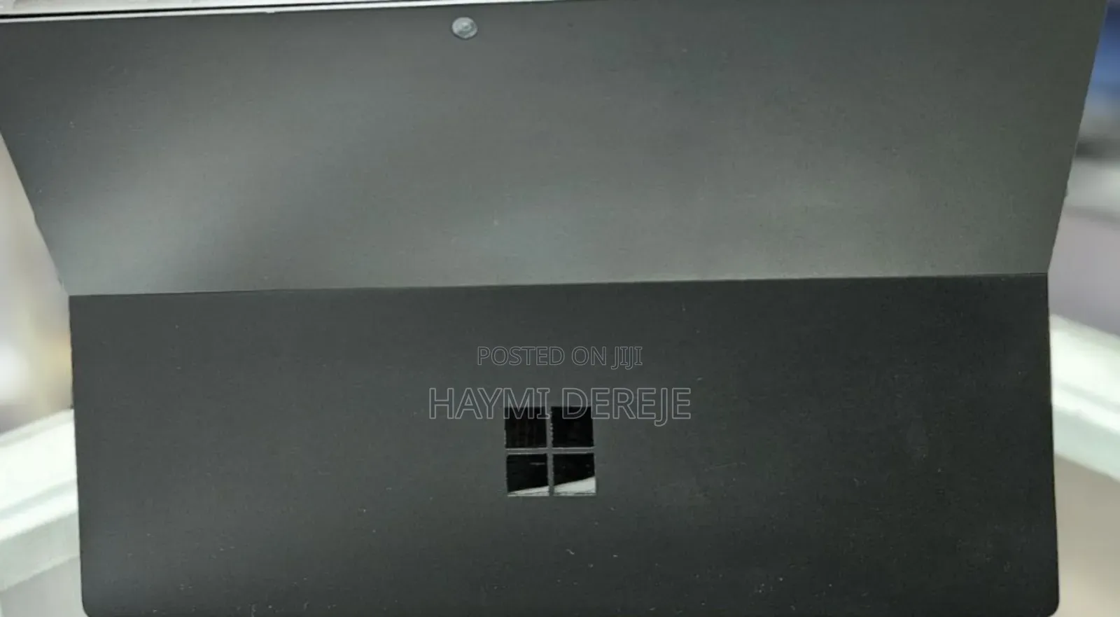 New Laptop Microsoft Surface 8GB Intel Core I7 SSD 256GB