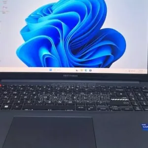 New Laptop Asus Vivobook 16 20GB Intel Core I7 SSD 512GB