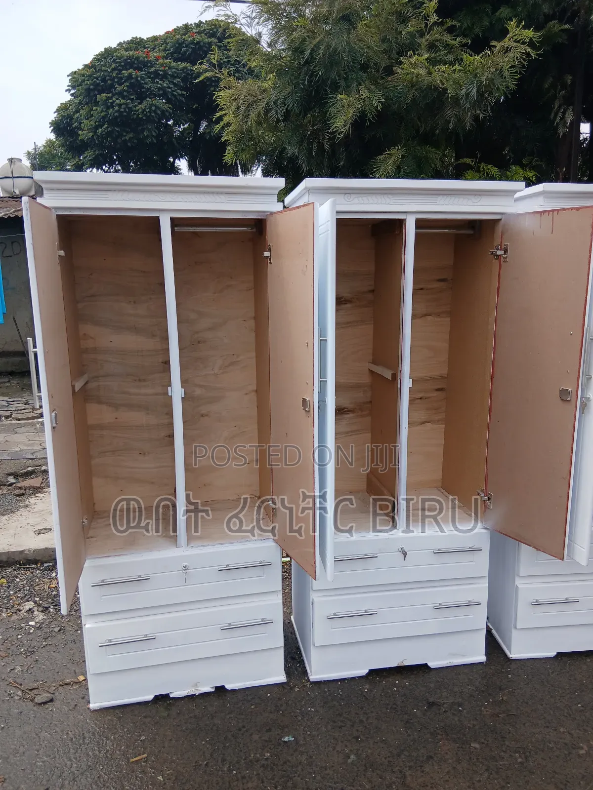 80cm ኤምዴፍ ቁም ሳጥን ነው