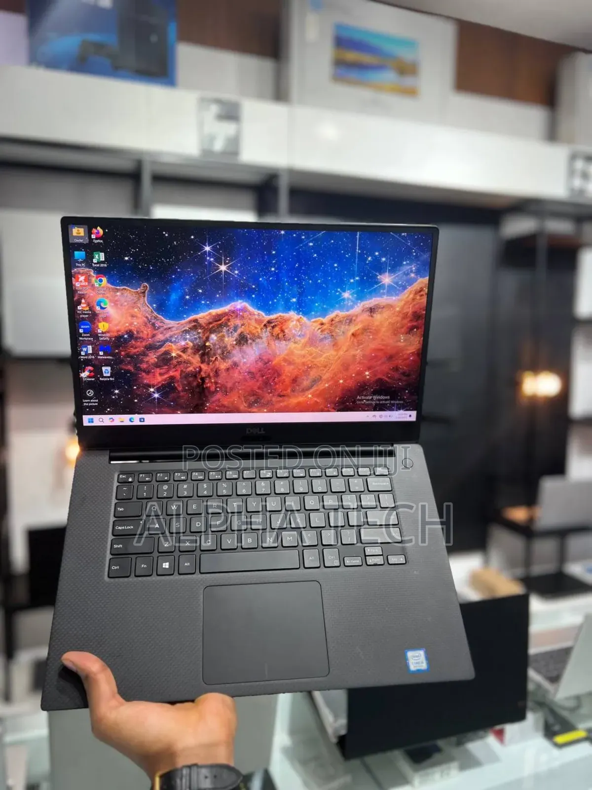 New Laptop Dell Precision 5540 16GB Intel Core I5 SSD 512GB