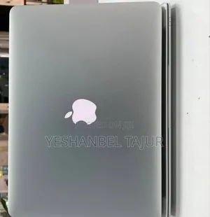 New Laptop Apple MacBook Pro 2019 8GB Intel Core I7 SSD 256GB